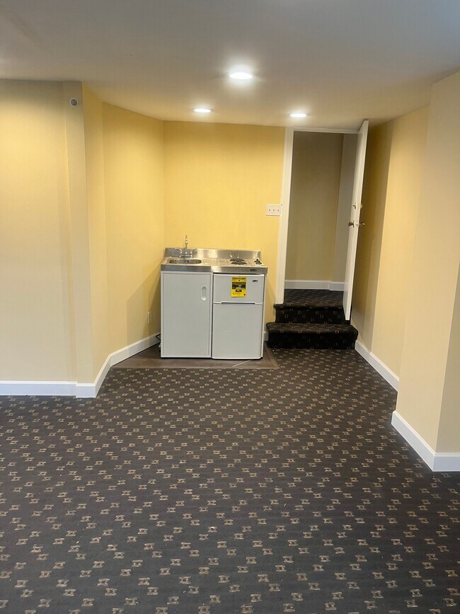 17 Manor Rd 17 Manor Rd Smithtown NY 11787 Apartment Finder