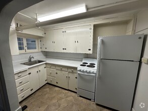 Building Photo - 178 N 200 E