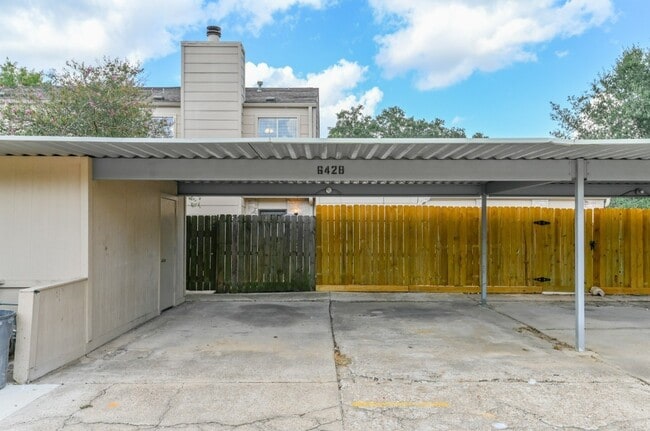 Building Photo - 6428 Alisa Ln