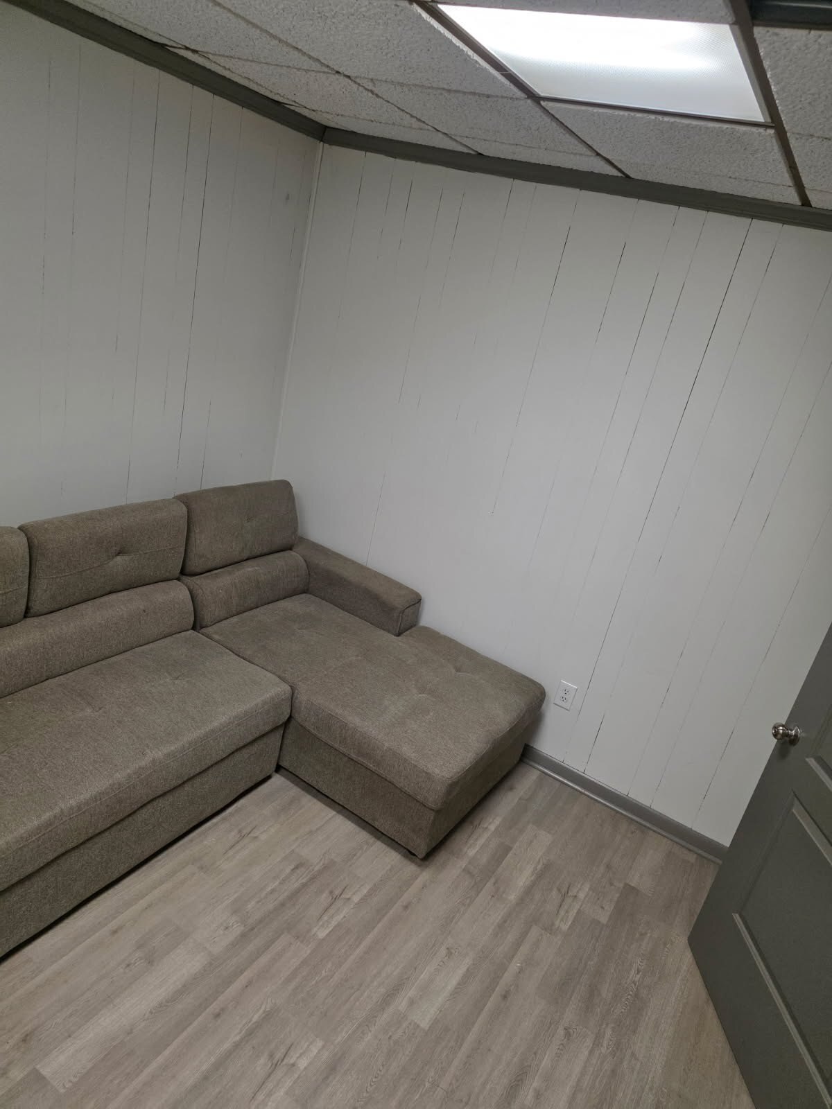 Building Photo - 116 W Main St