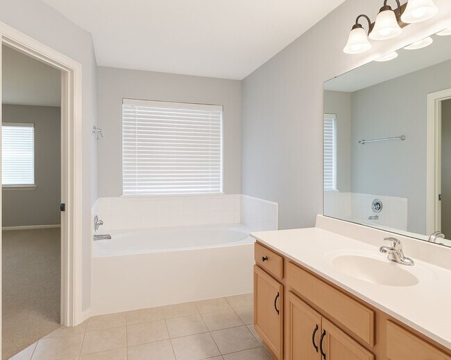 Building Photo - 29322 Fox River Dr