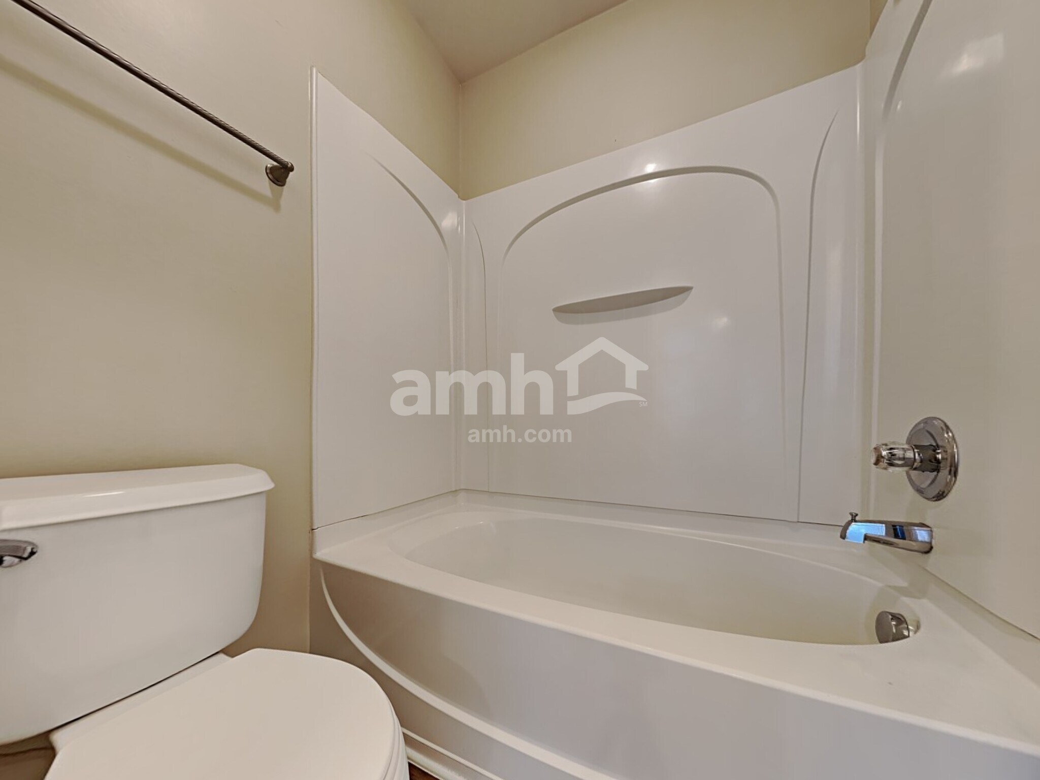 Building Photo - 1103 Homework Ave