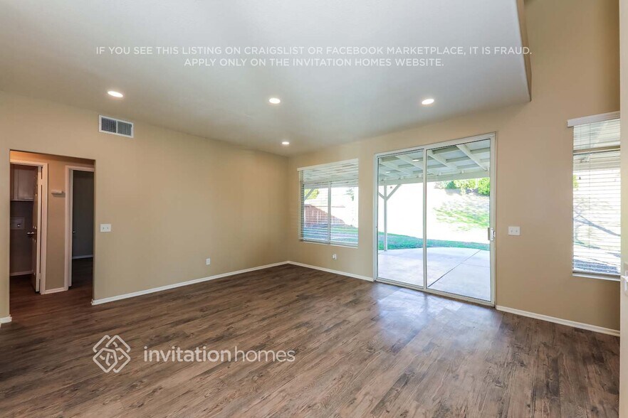 Building Photo - 39402 Calistoga Dr