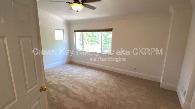 Building Photo - 673 Nacomis Ct