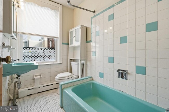 Building Photo - 1934 S 13th St