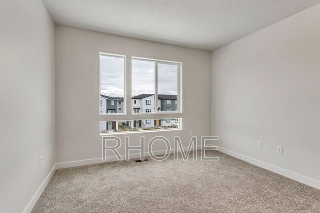 Building Photo - 986 W 540 S