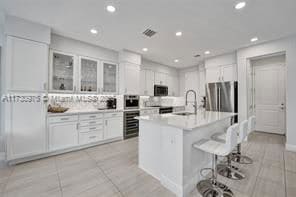 Building Photo - 1033 Eucalyptus Dr