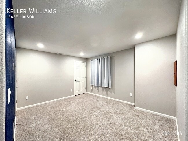 Building Photo - 1237 Laurenwood Way