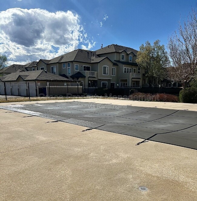 Building Photo - 8707 E Florida Ave