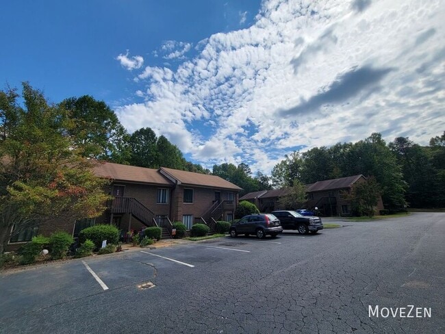 Building Photo - 216 Ridge Forest Ct