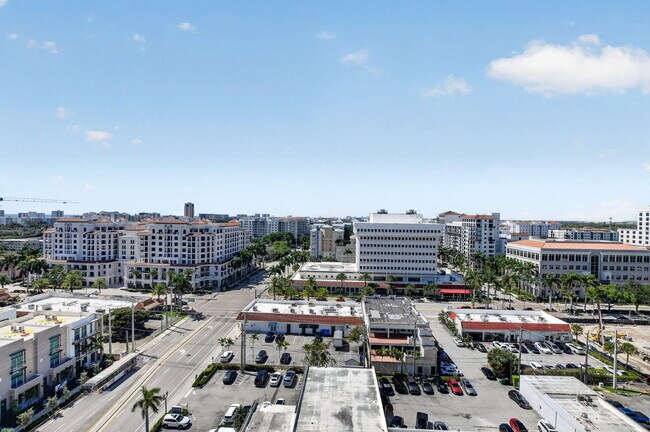 Building Photo - 155 E Boca Raton Rd