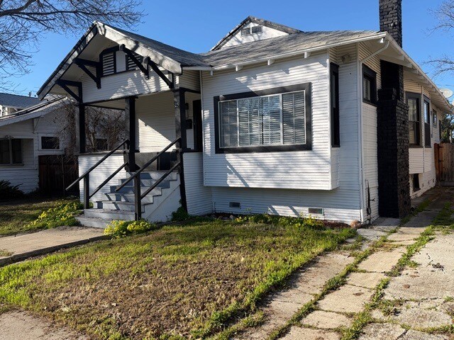 Building Photo - Stockton 2 Bedroom 1 Bathroom Home.