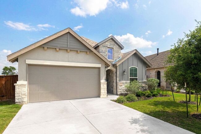 Building Photo - 124 Rosebush Dr