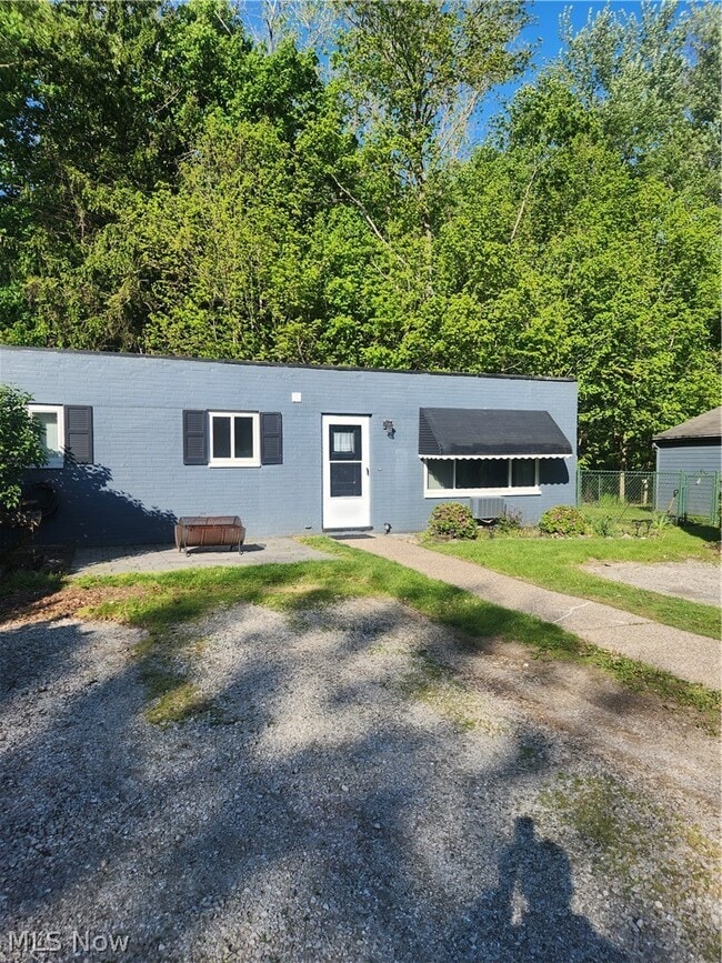 Building Photo - 30349 Lorain Rd