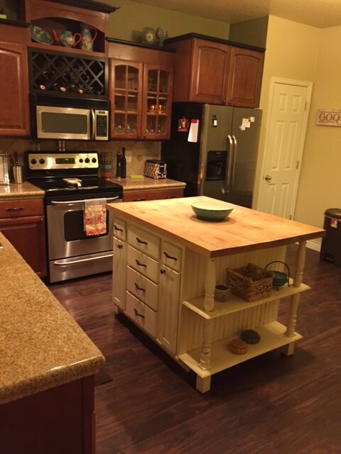Building Photo - 6944 Autumn Ridge Dr.