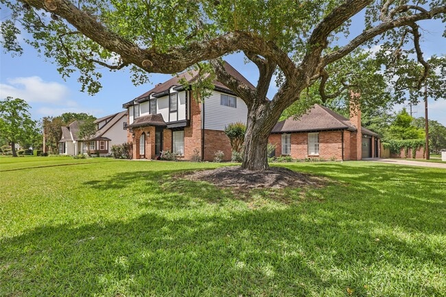 Building Photo - 3602 Ridgeview Dr