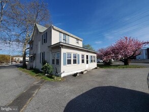 Building Photo - 191 W Cohawkin Rd