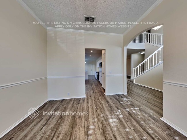 Building Photo - 1804 Lacey Oak Ln