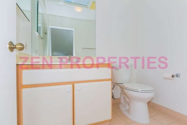 Building Photo - 3 bdrm/ 2.5 bath townhome for rent at Neho...