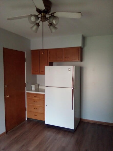 Building Photo - 1315 E 31st St