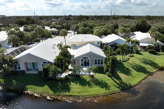 Primary Photo - 17080 Crossgate Dr
