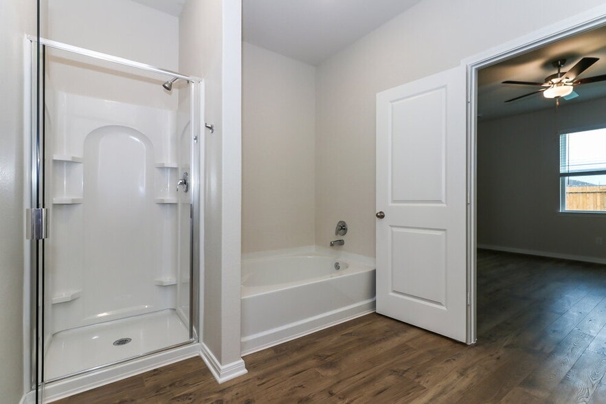 Building Photo - 206 Emma Rose Dr