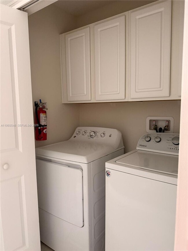 Building Photo - 8543 Spyglass Ln