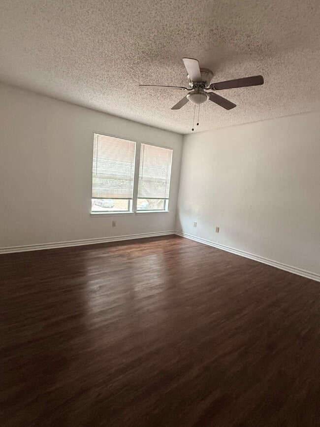 Building Photo - 9824 Ardash Ln