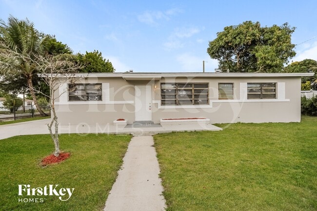 Building Photo - 3751 NW 170th St