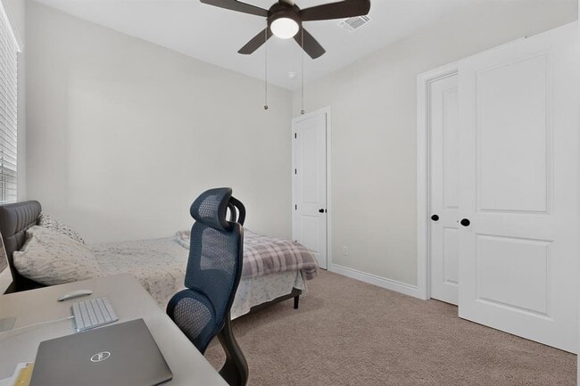 Building Photo - 108 Red Camella Dr