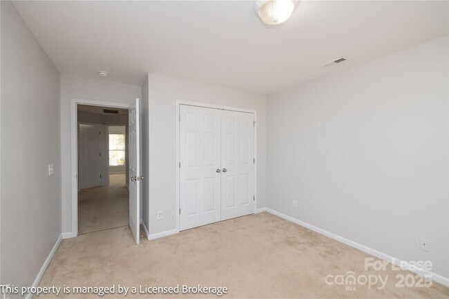 Building Photo - 4033 Raven Rock Ct