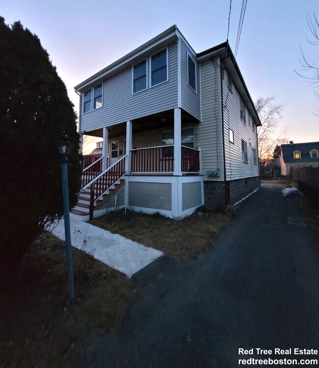 Building Photo - 31 Lyman Ave