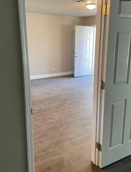 Building Photo - 809 Marion St