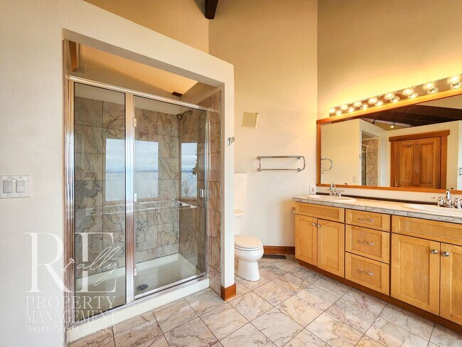 Building Photo - MOVE-IN SPECIAL: 50% OFF FIRST MONTHS RENT - Waterfront Rustic Retreat with Vaulted Ceilings, Pic...