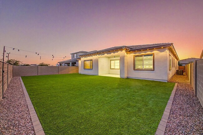 Building Photo - 1277 E Tonto Dr