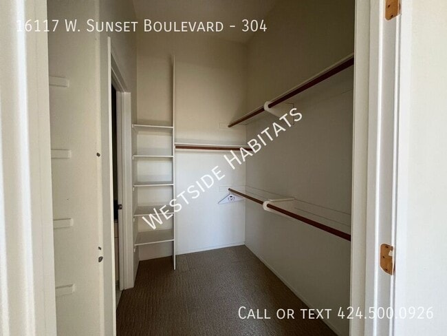 Building Photo - 16117 W Sunset Blvd