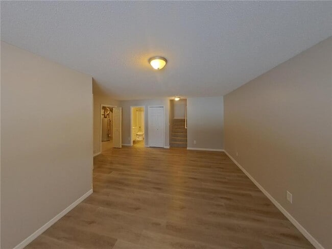 Building Photo - 16476 Jarrett Cir