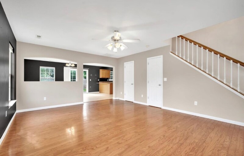 Building Photo - 100 Maximus Dr