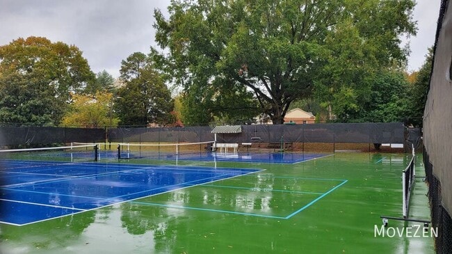 Building Photo - 6733 Constitution Ln