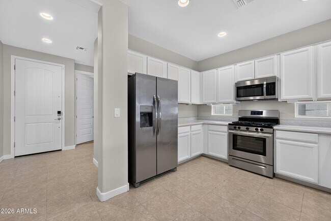 Building Photo - 3737 S 64th Ln