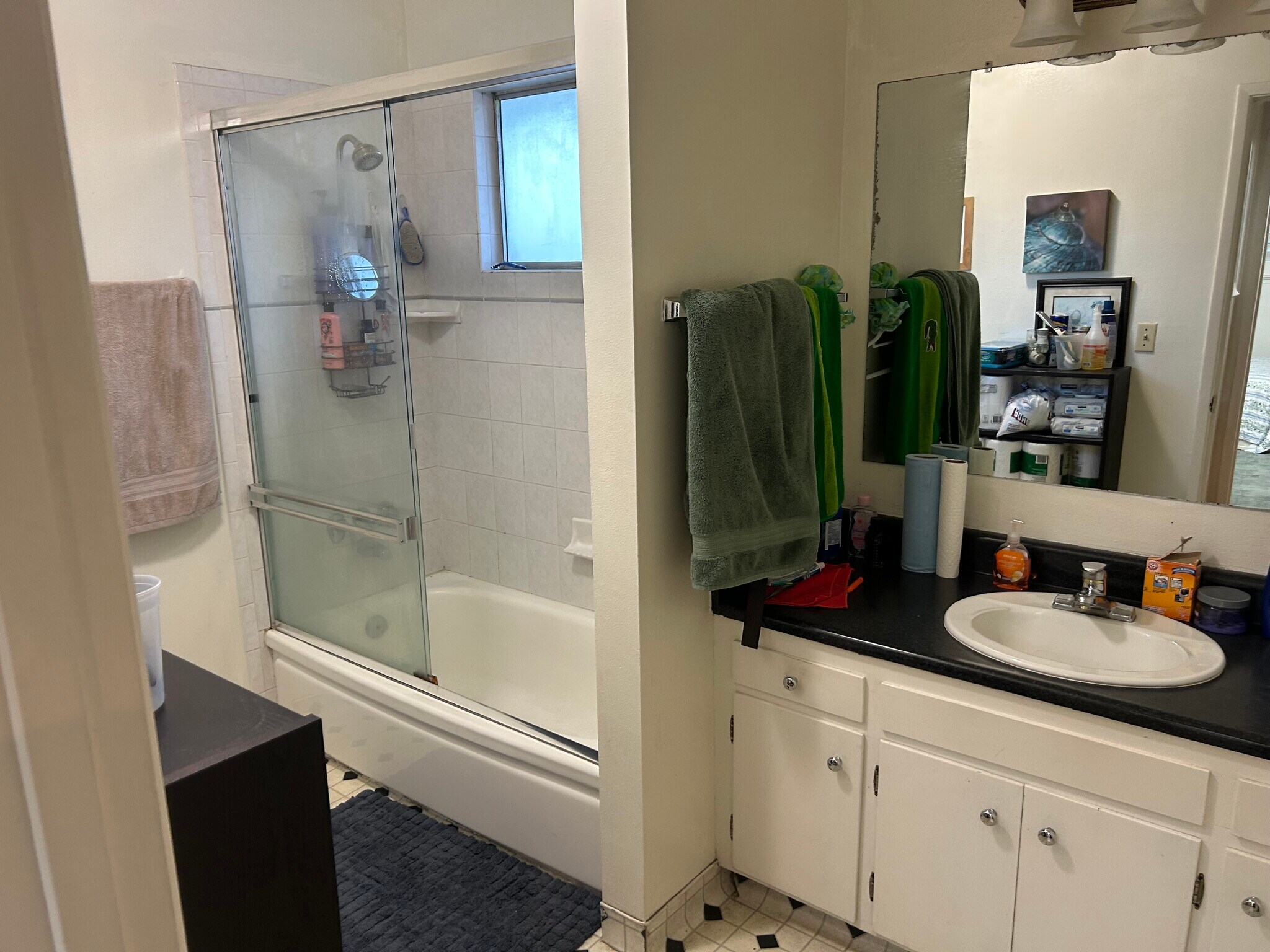 Building Photo - 1220 Detroit Ave