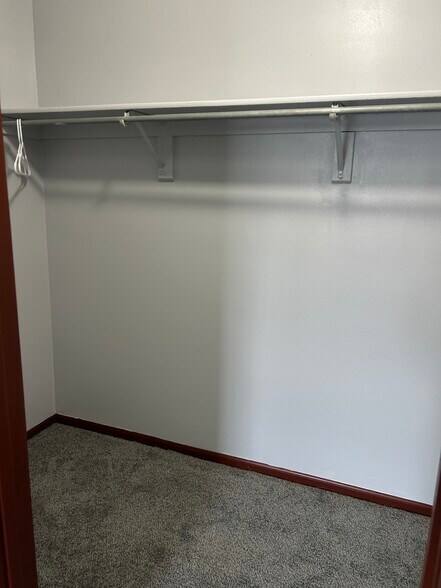 Master closet - 4801 Lady Jane Ave