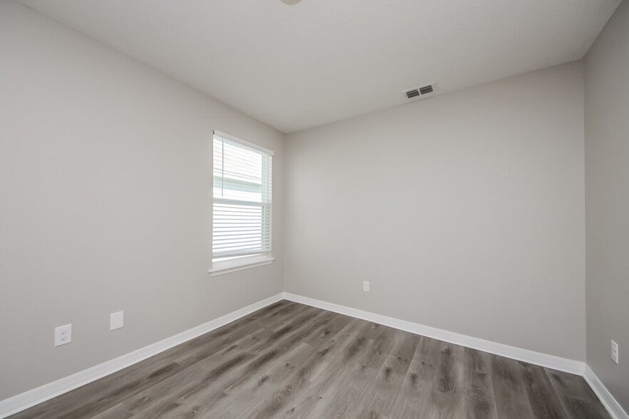 Building Photo - 3171 Turret Dr