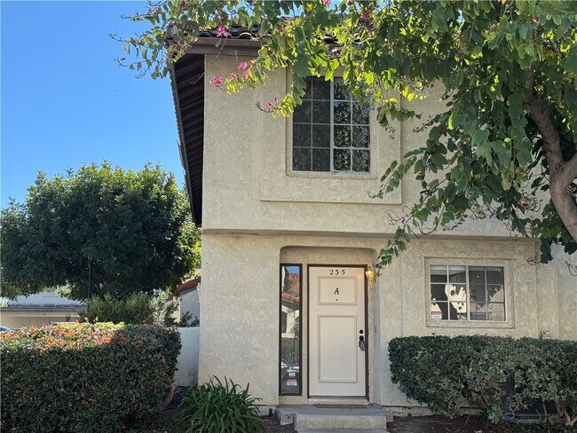 Building Photo - 26162 Sanz