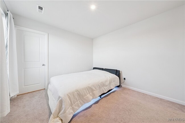 Building Photo - 32 Florence Ln