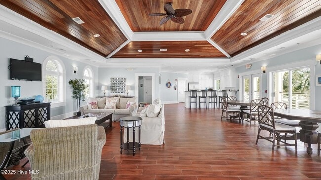 Building Photo - 2272 Dolphin Shores Dr SW