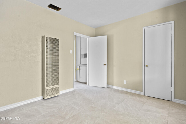 Building Photo - 4030 Idalia Ave