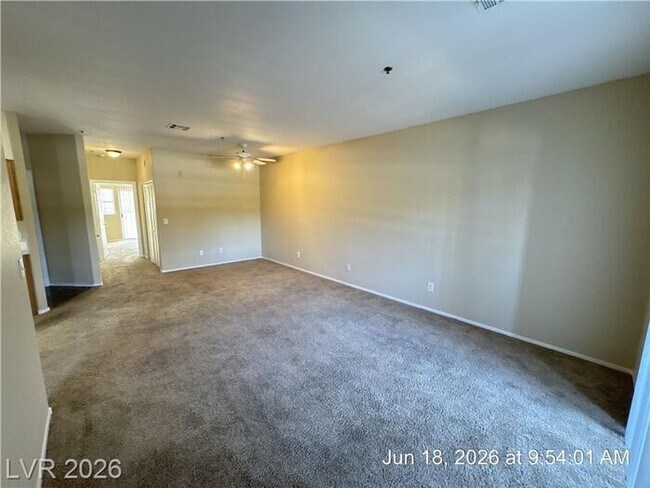 Building Photo - Green Valley Condo w/Community Pool!!