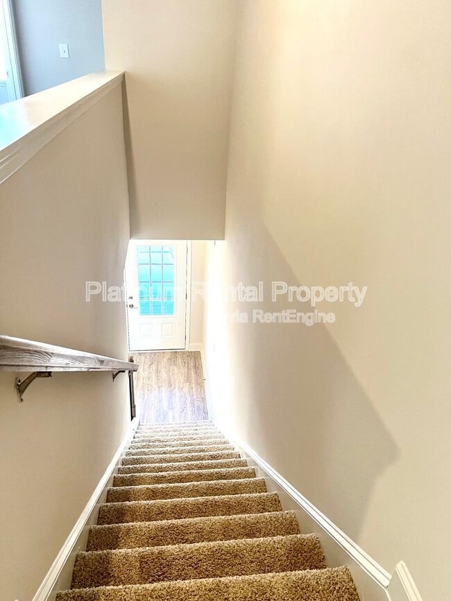 Building Photo - 3452 Sumersbe court