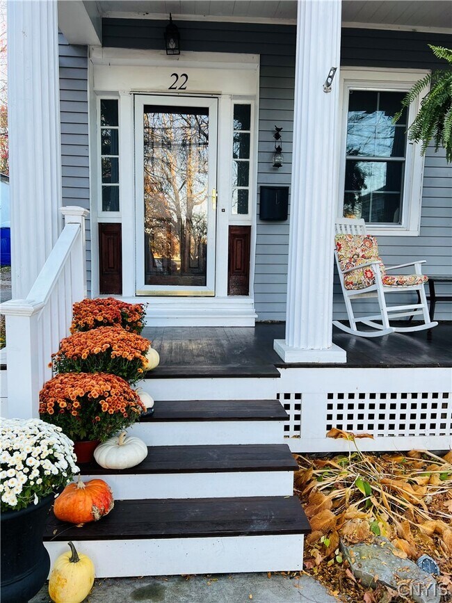 Building Photo - 22 State St